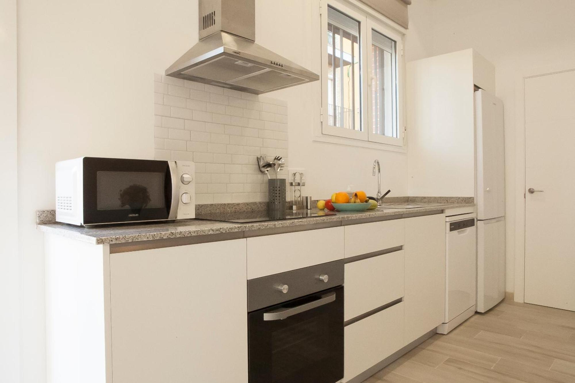 Apartamentos Rg Hospital Valme Sevilla Eksteriør bilde