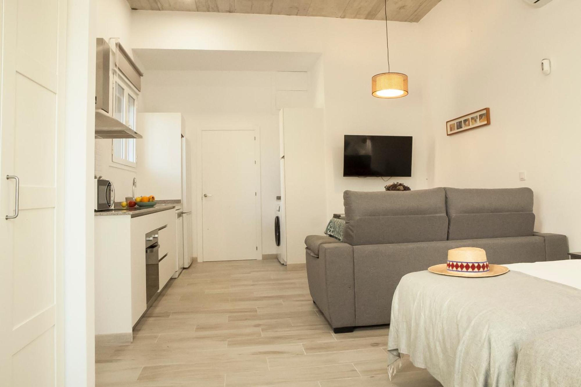 Apartamentos Rg Hospital Valme Sevilla Eksteriør bilde