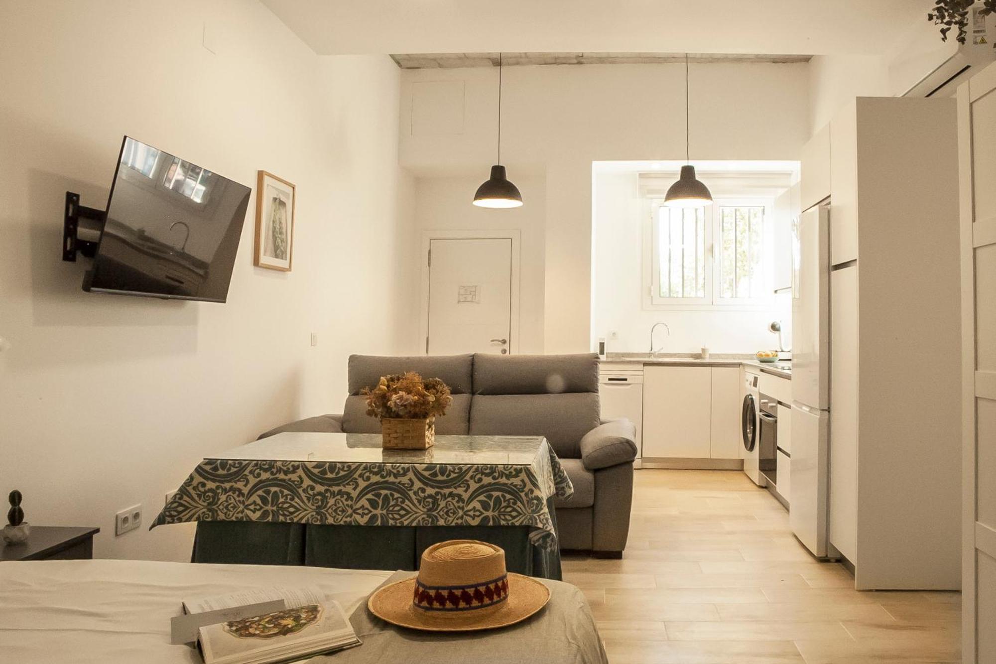 Apartamentos Rg Hospital Valme Sevilla Eksteriør bilde